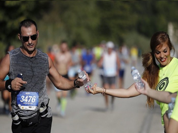 Μοιάζει τόσο φυσικό μαζί να προχωράμε…