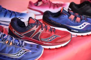 Η Saucony στήριξε τον Γύρο Λίμνης, οι δρομείς γνώρισαν τα νέα της μοντέλα