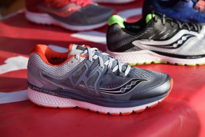 Η Saucony στήριξε τον Γύρο Λίμνης, οι δρομείς γνώρισαν τα νέα της μοντέλα
