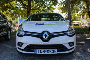 Το εντυπωσιακό Renault Megane οδήγησε τους δρομείς στον τερματισμό