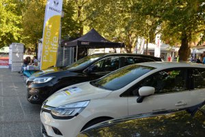 Το εντυπωσιακό Renault Megane οδήγησε τους δρομείς στον τερματισμό