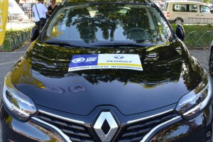Το εντυπωσιακό Renault Megane οδήγησε τους δρομείς στον τερματισμό