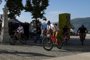 Μια ποδηλατοβόλτα στον Γύρο Λίμνης