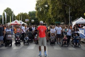 Μια γραμμή εκκίνησης για όλους στο Ioannina Lake Run